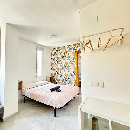 Apartamentos Playa Misericordias 马拉加 外观 照片