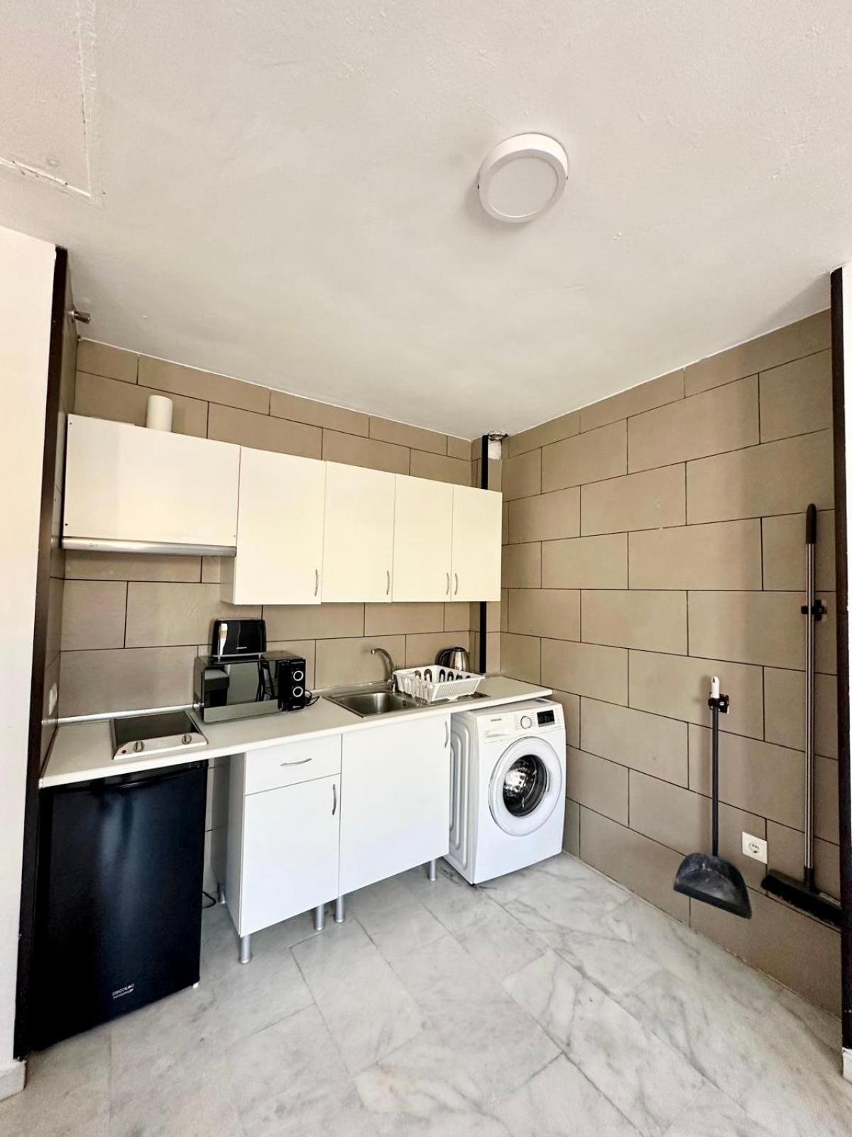 Apartamentos Playa Misericordias 马拉加 外观 照片